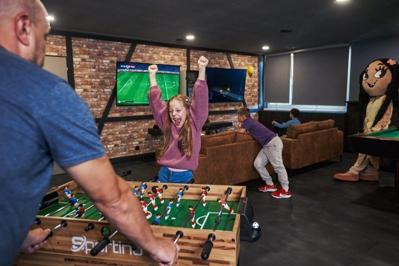 Zábava v herni GameZone - Trinity Hotels.sk
