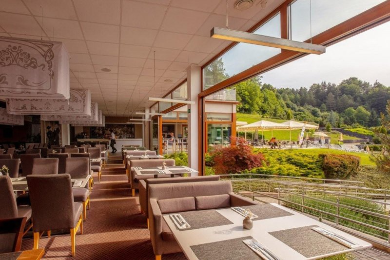 Reštaurácia Promenade v Hoteli Sitno - Trinity Hotels.sk 