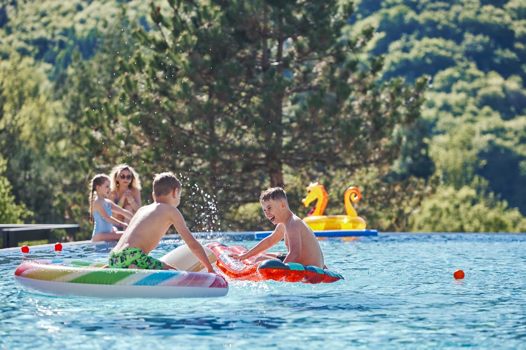 Neobmedzené bazény, wellness a relax v cene